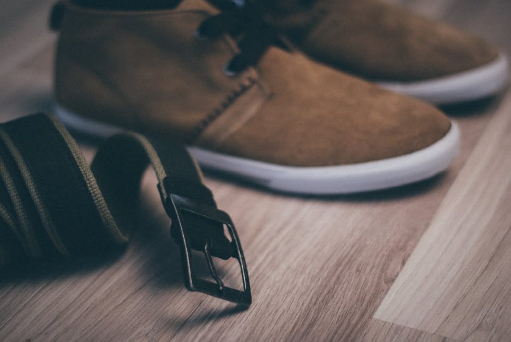 wood-shoes-floor-belt